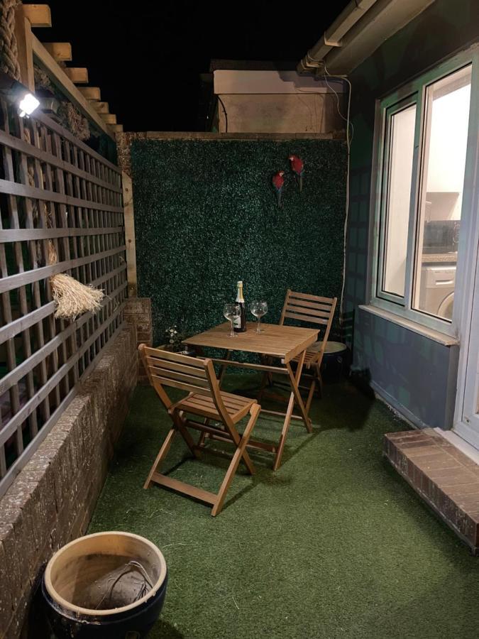 Ferienwohnung Poolside Peacehaven Exterior foto
